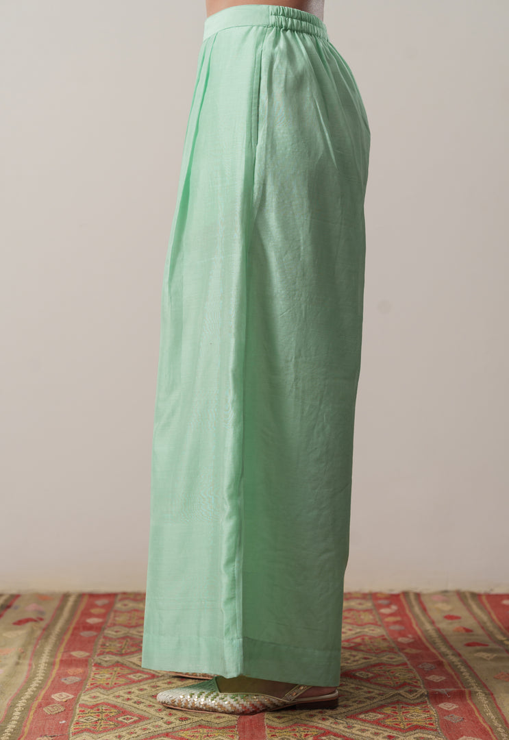 Meg Nilaya Set