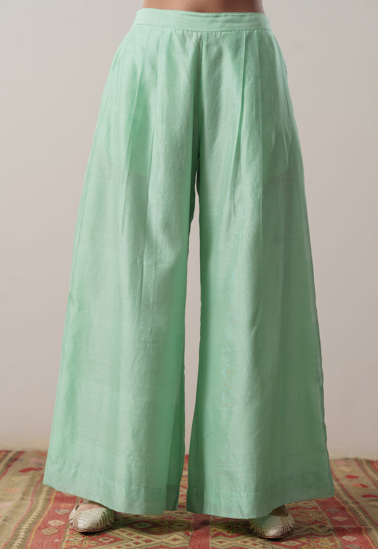 Meg Nilaya Set